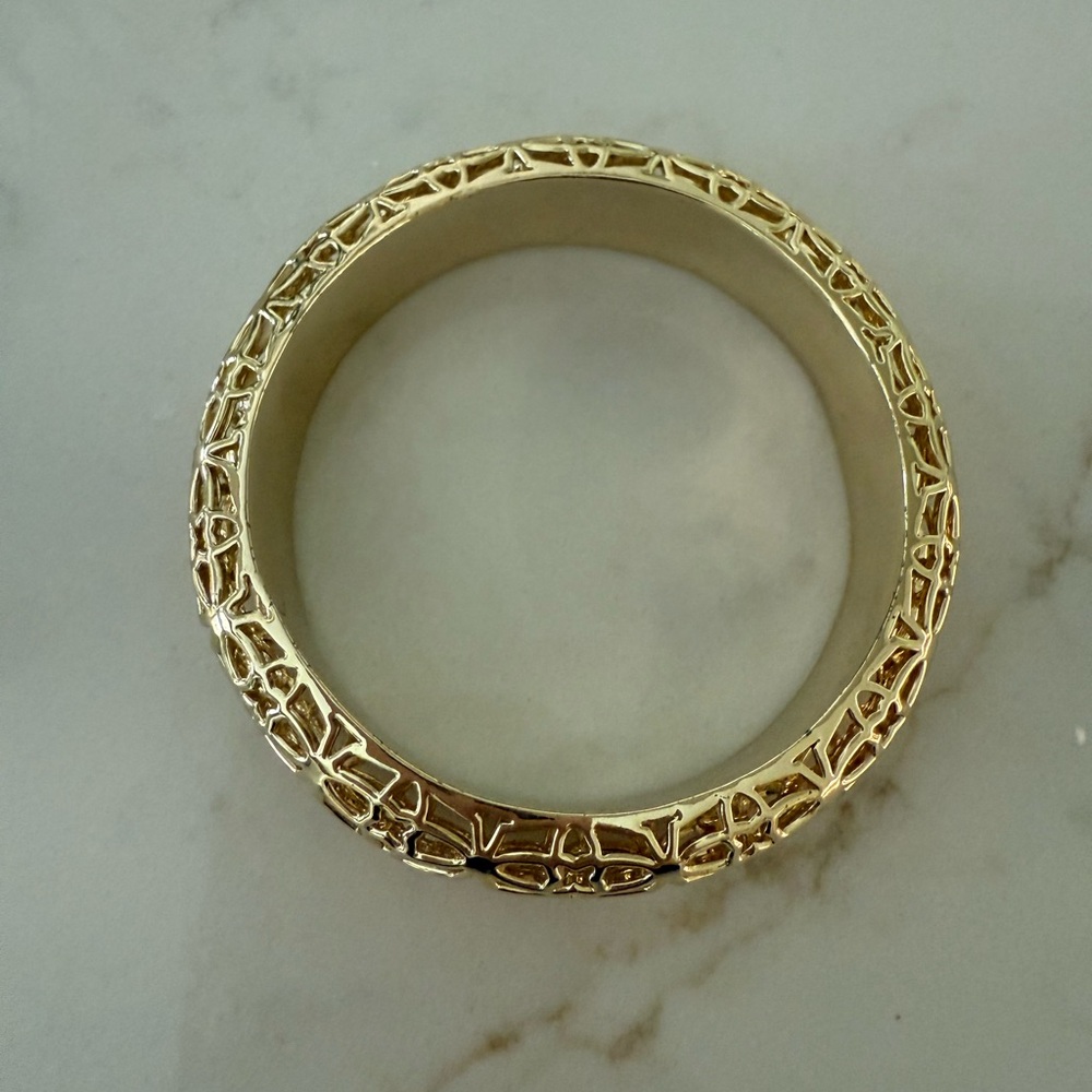 Kendra Scott gold filigree bangle